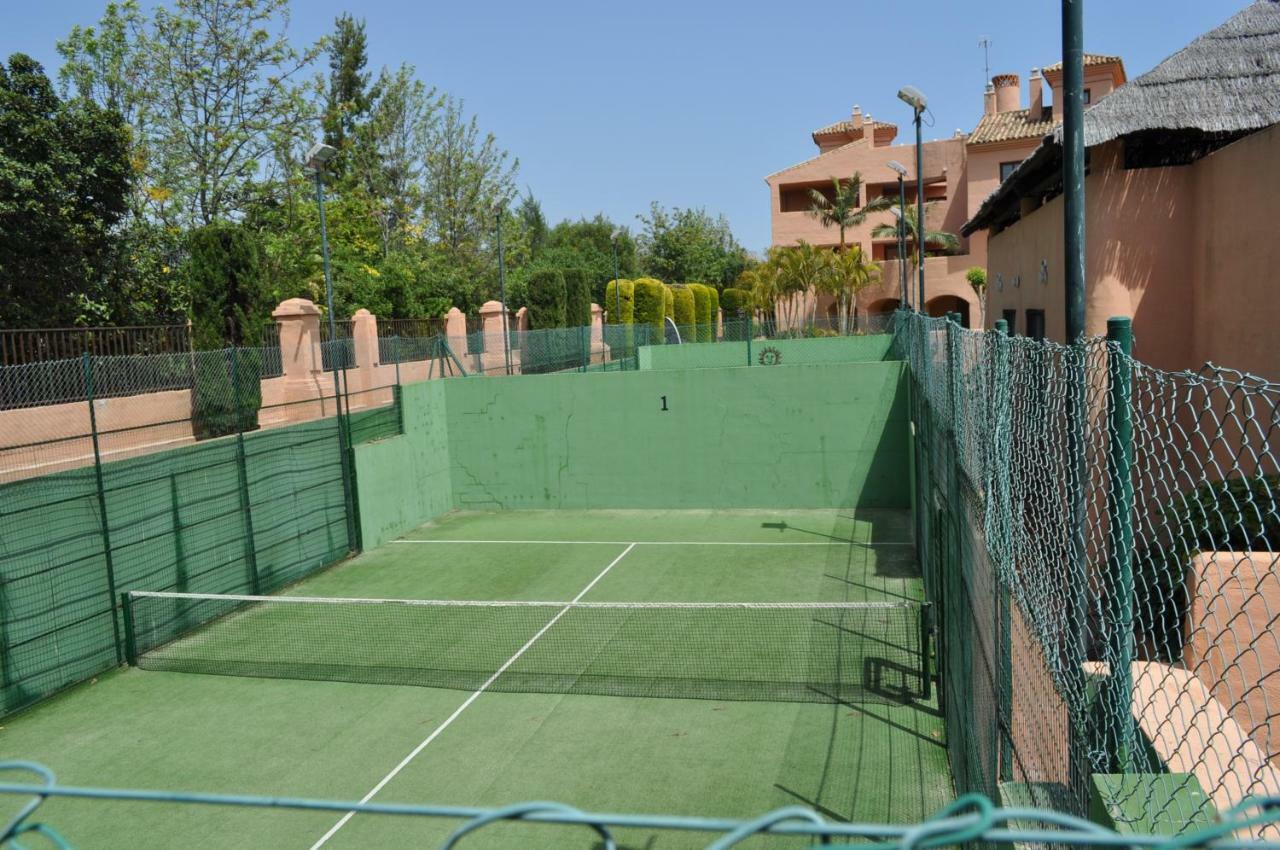 Hacienda Del Sol * Estepona