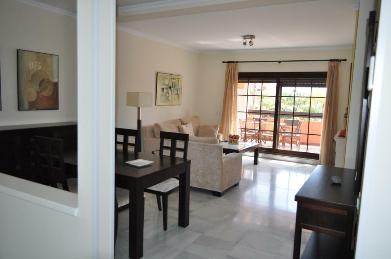 Hacienda Del Sol Apartment Estepona
